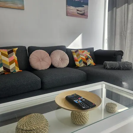 Апартаменты Casa Laura Relax With Shared Pool *